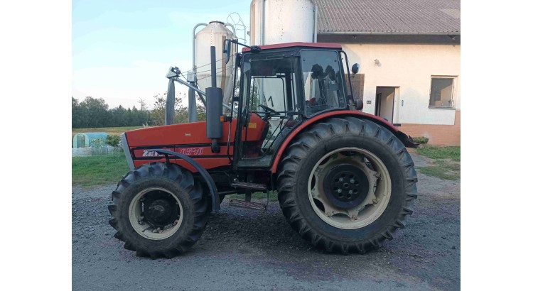 Traktor Zetor 10540