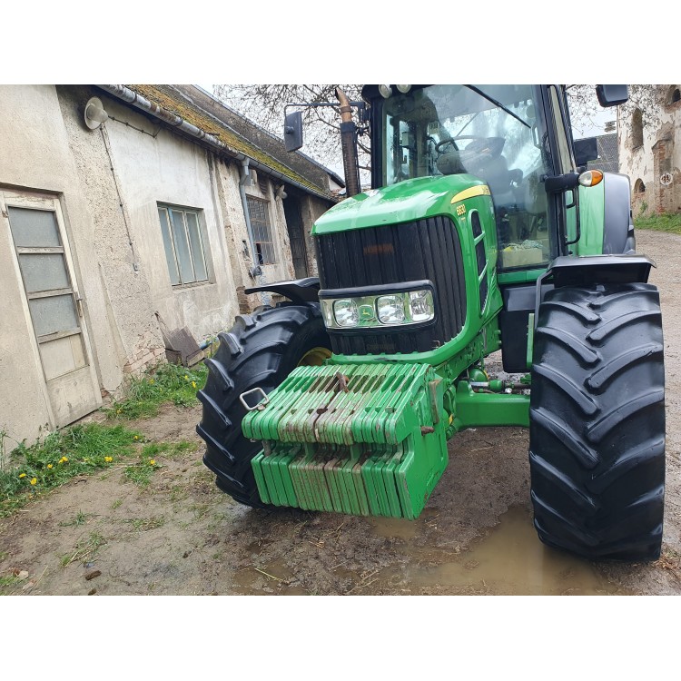 Traktor John Deere 6830