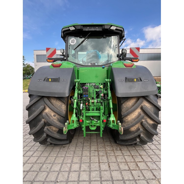 Traktor John Deere 7R 310