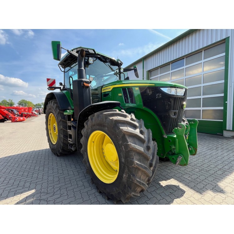 Traktor John Deere 7R 330