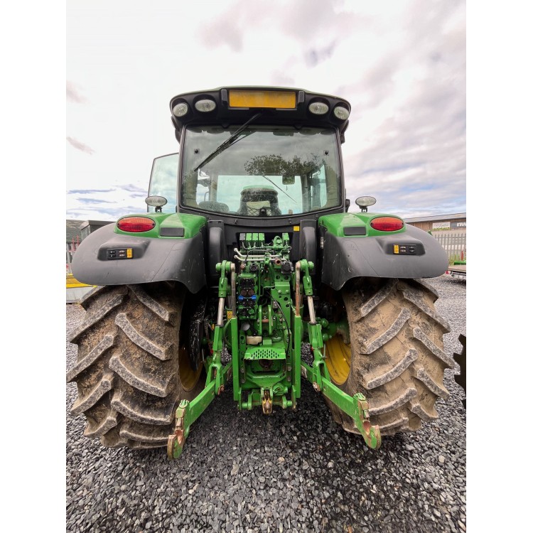 Traktor John Deere JD-6130R