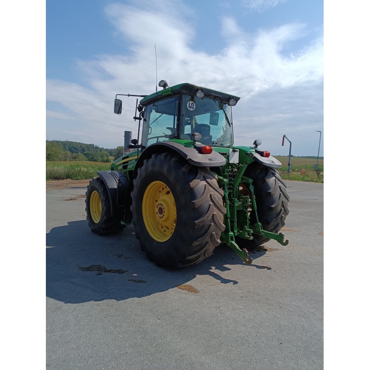 Traktor John Deere 7830