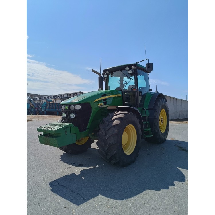 Traktor John Deere 7830