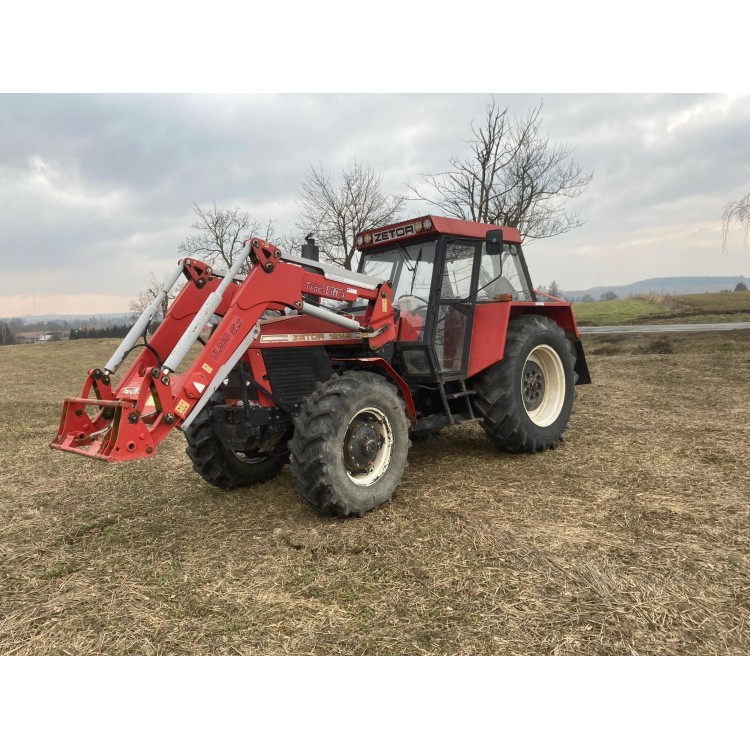 Traktor Zetor 12045