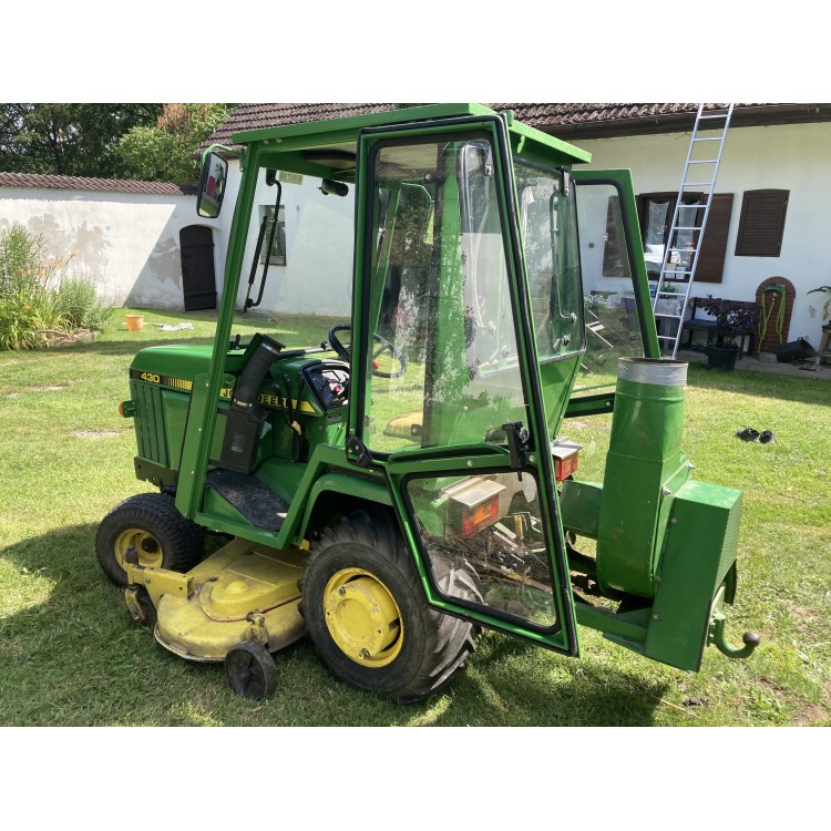 Traktor John Deere 430