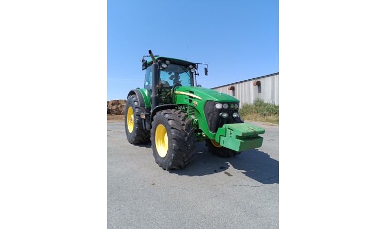 Traktor John Deere 7830