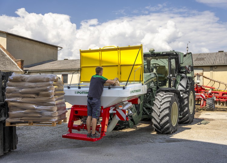 PÖTTINGER TERRADISC 8001 T a 10001 T: Vaše tajná zbraň pro dokonalé pole