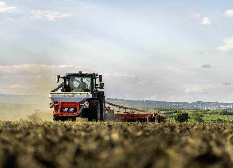 PÖTTINGER TERRADISC 8001 T a 10001 T: Vaše tajná zbraň pro dokonalé pole