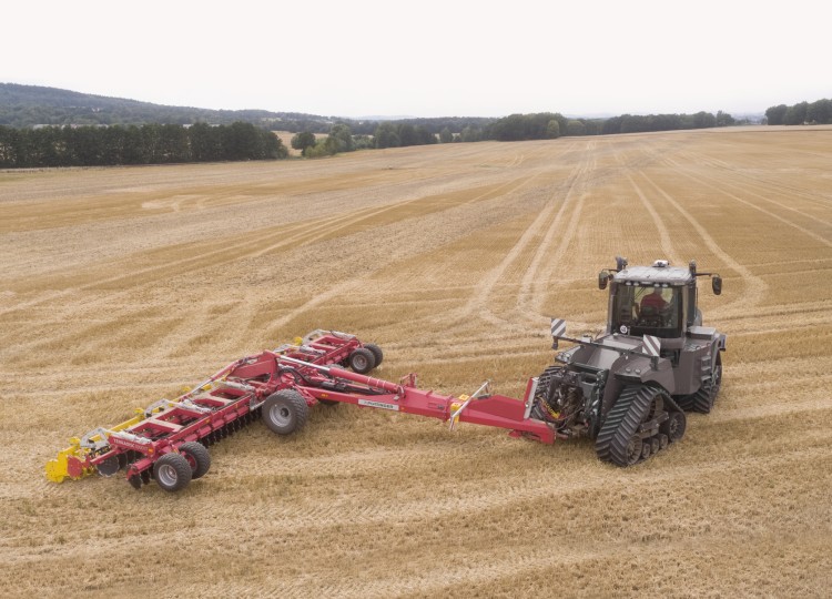 PÖTTINGER TERRADISC 8001 T a 10001 T: Vaše tajná zbraň pro dokonalé pole