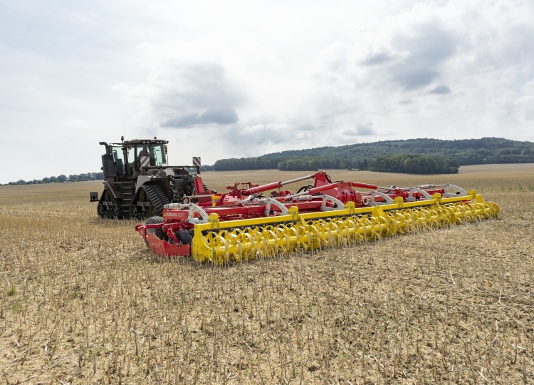 PÖTTINGER TERRADISC 8001 T a 10001 T: Vaše tajná zbraň pro dokonalé pole