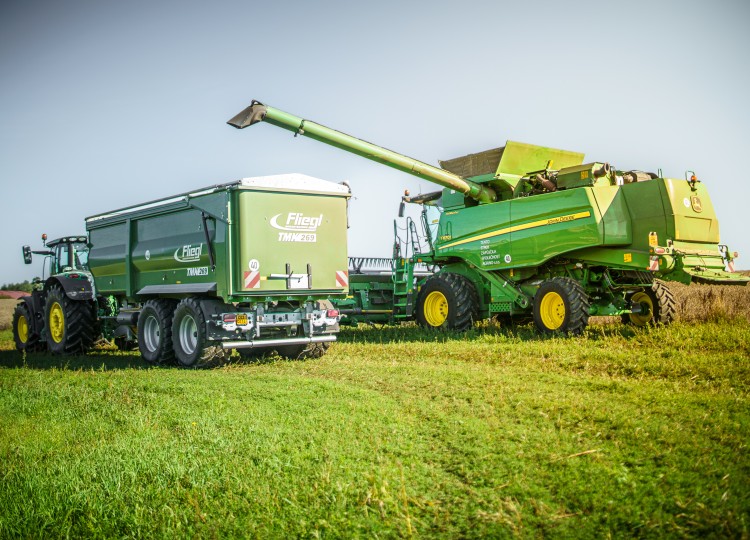 Fliegl TMK & John Deere T670 & John Deere 6R | 49. díl Agrozet od A do Zet