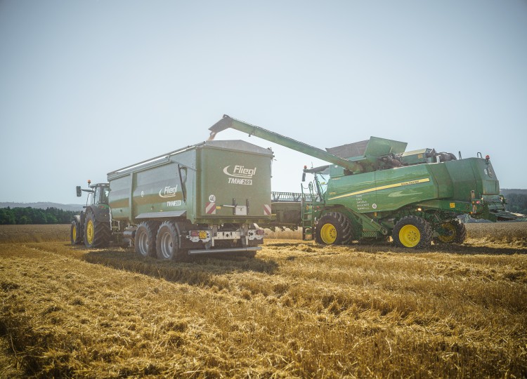 Fliegl TMK & John Deere T670 & John Deere 6R | 49. díl Agrozet od A do Zet